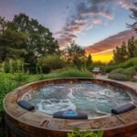 Jacuzzi en bois extérieur : détente et bien-être dans votre jardin pour un spa naturel chez vous