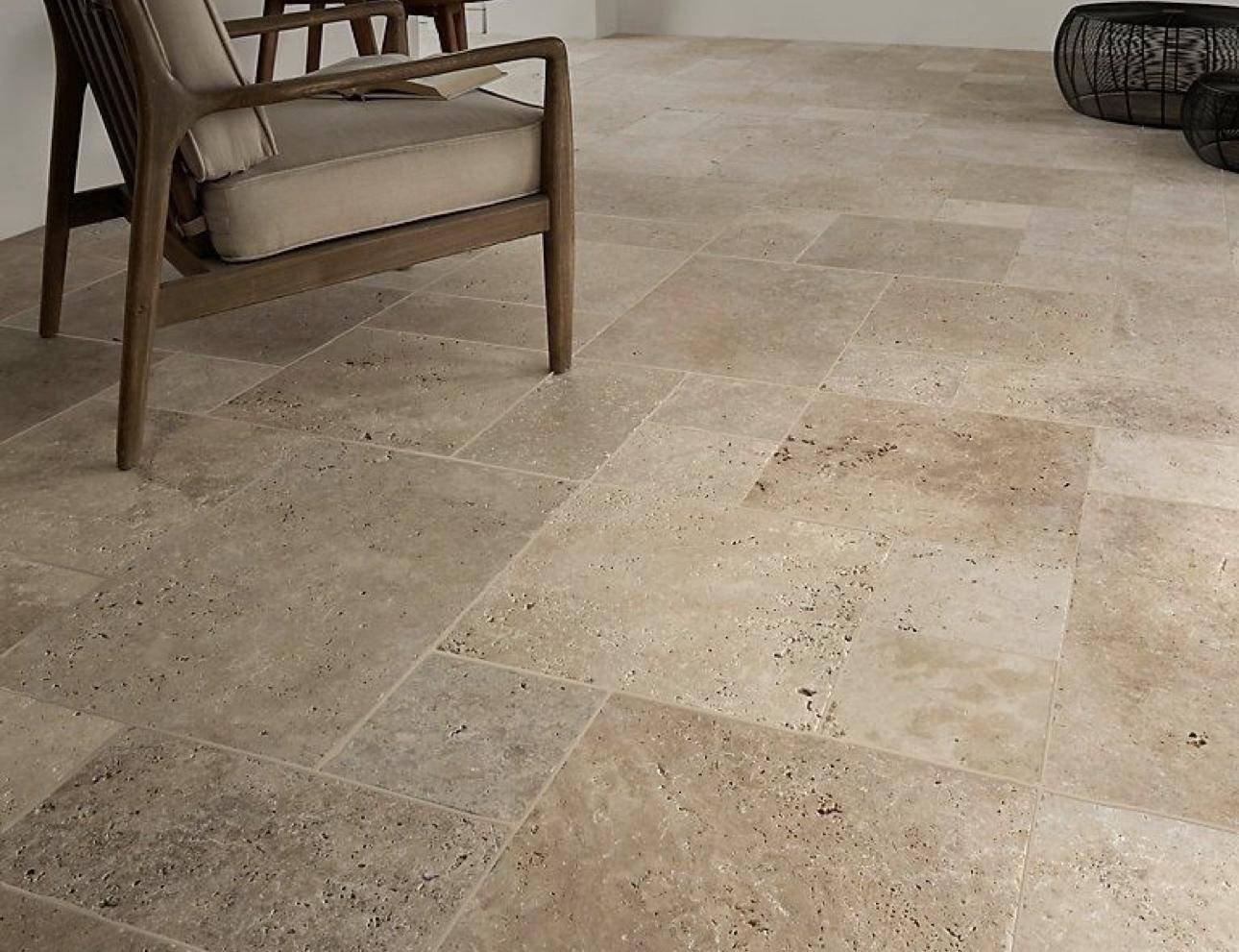 Travertin Opus Romain : Un choix élégant et intemporel pour vos revêtements