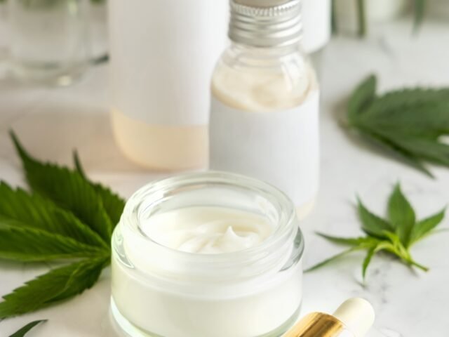 Cosmétiques CBD bio et réglementation : ce qu’il faut savoir en Europe