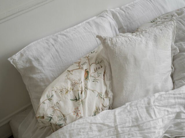 Les tendances linge de lit 2025 : motifs, couleurs, styles pour housses de couette