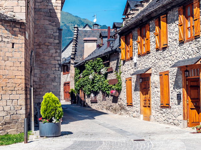 L’humidité dans les habitations : causes, conséquences et solutions