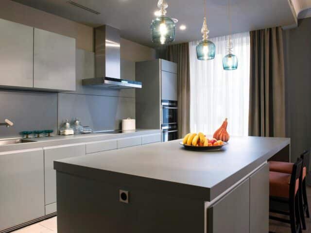 Rénovation intérieure : penser l’aménagement de la cuisine dans un projet global de travaux